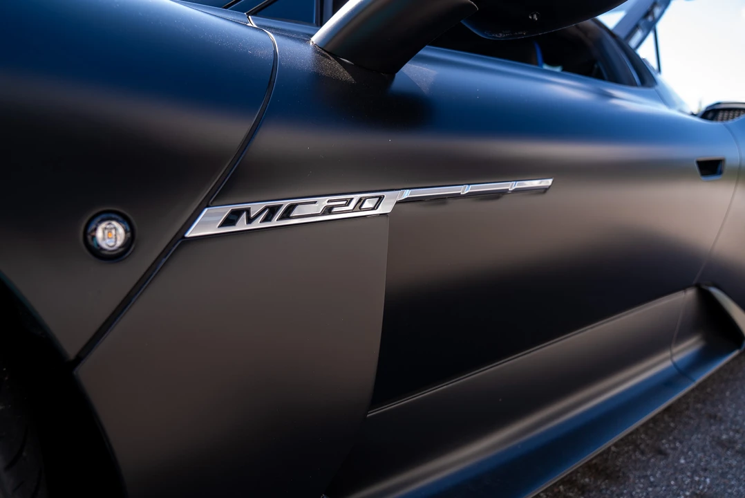 2022 Maserati MC20 - Image 20 of 31