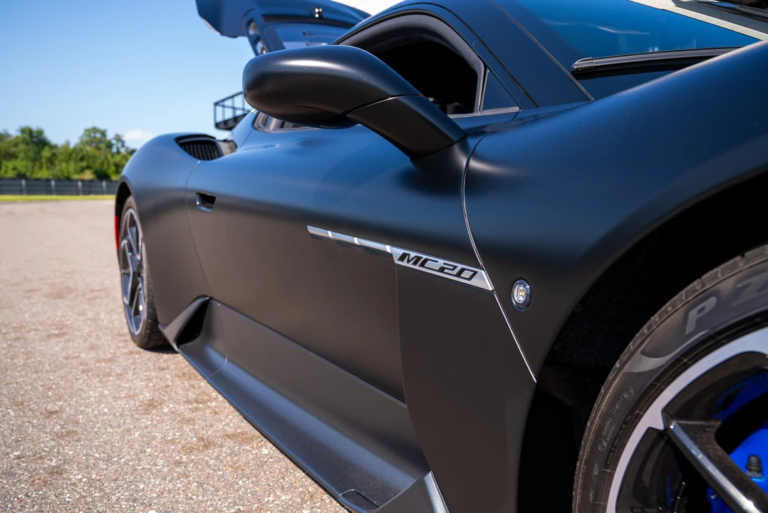 2022 Maserati MC20 - Image 19 of 31