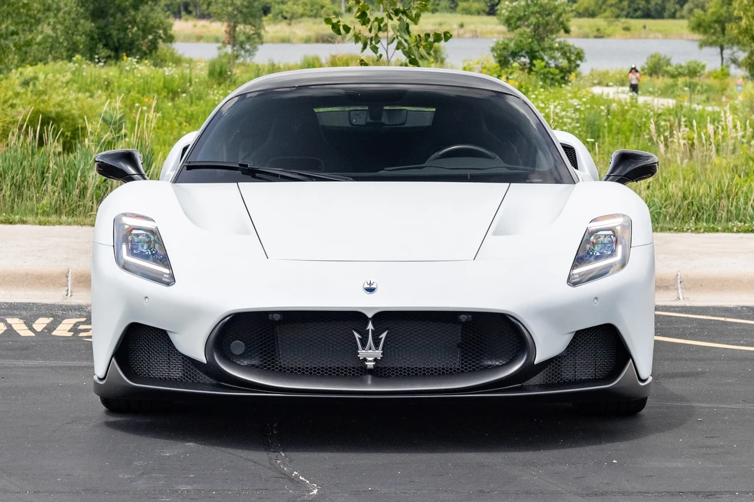 2022 Maserati MC20 - Image 9 of 31