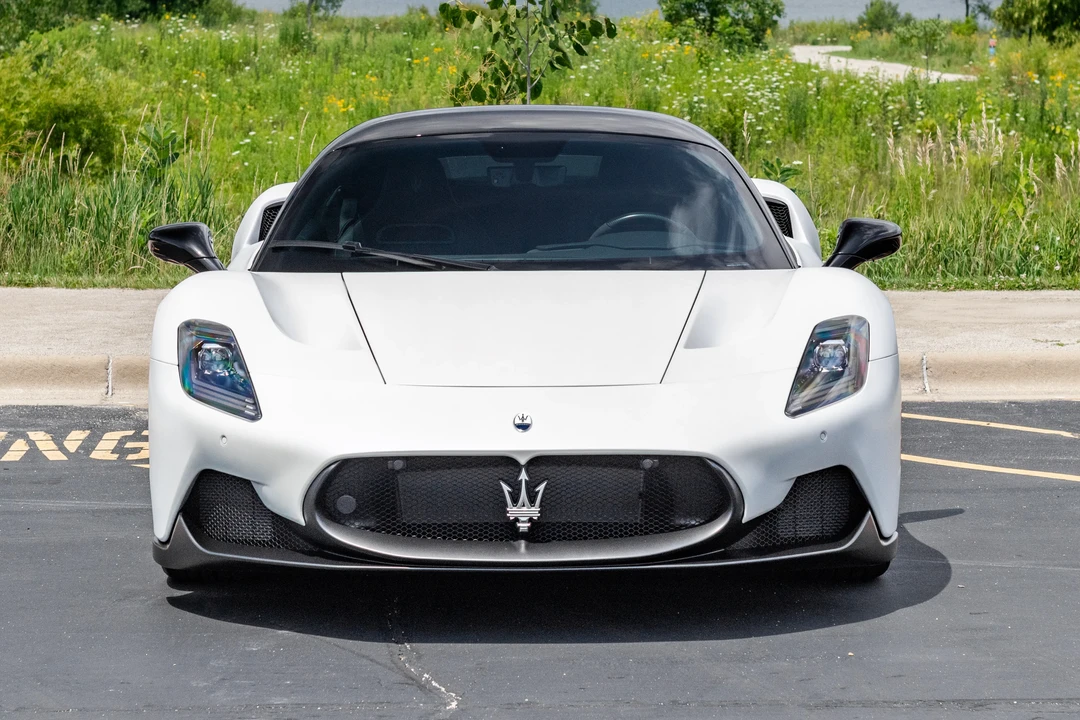 2022 Maserati MC20 - Image 3 of 31