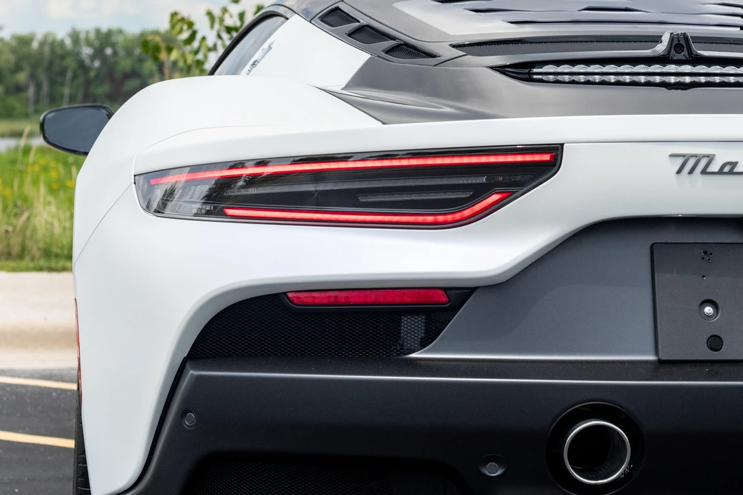 2022 Maserati MC20 - Image 13 of 31