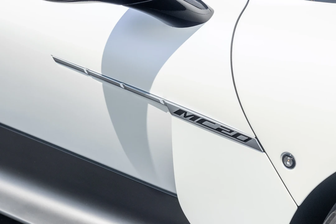2022 Maserati MC20 - Image 26 of 31
