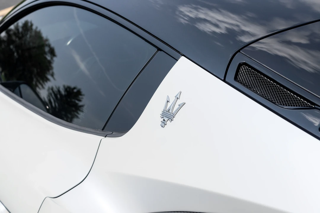 2022 Maserati MC20 - Image 30 of 31