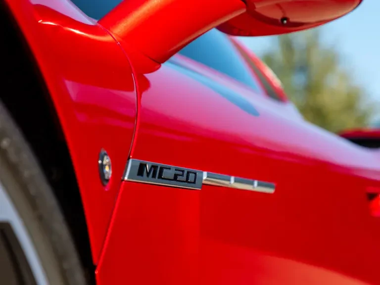 2022 Maserati MC20 - Image 26 of 31