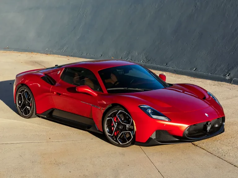 2022 Maserati MC20 - Image 2 of 31