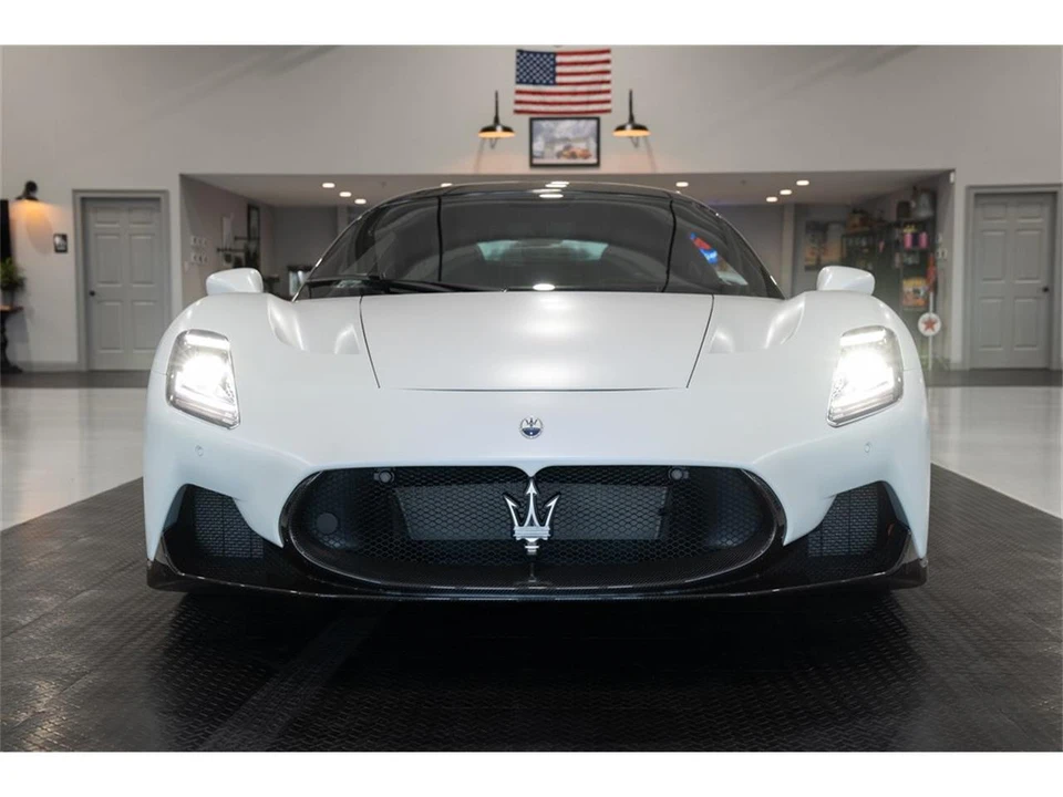 2022 Maserati MC20 - Image 24 of 31