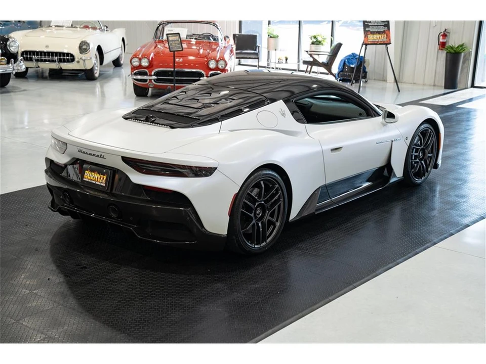 2022 Maserati MC20 - Image 12 of 31