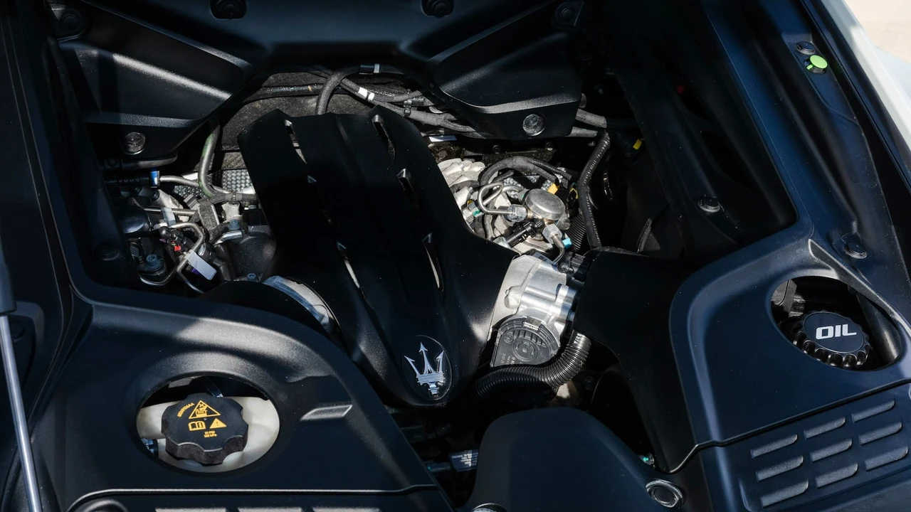 2022 Maserati MC20 - Image 6 of 31