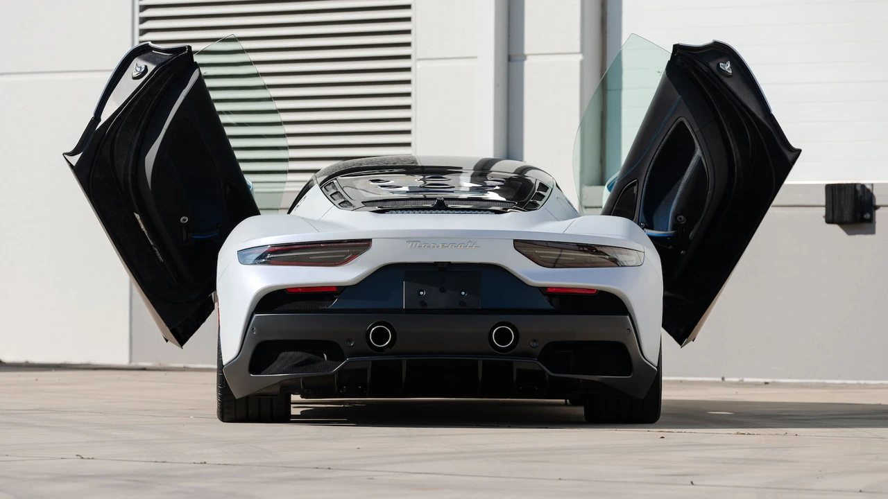 2022 Maserati MC20 - Image 20 of 31