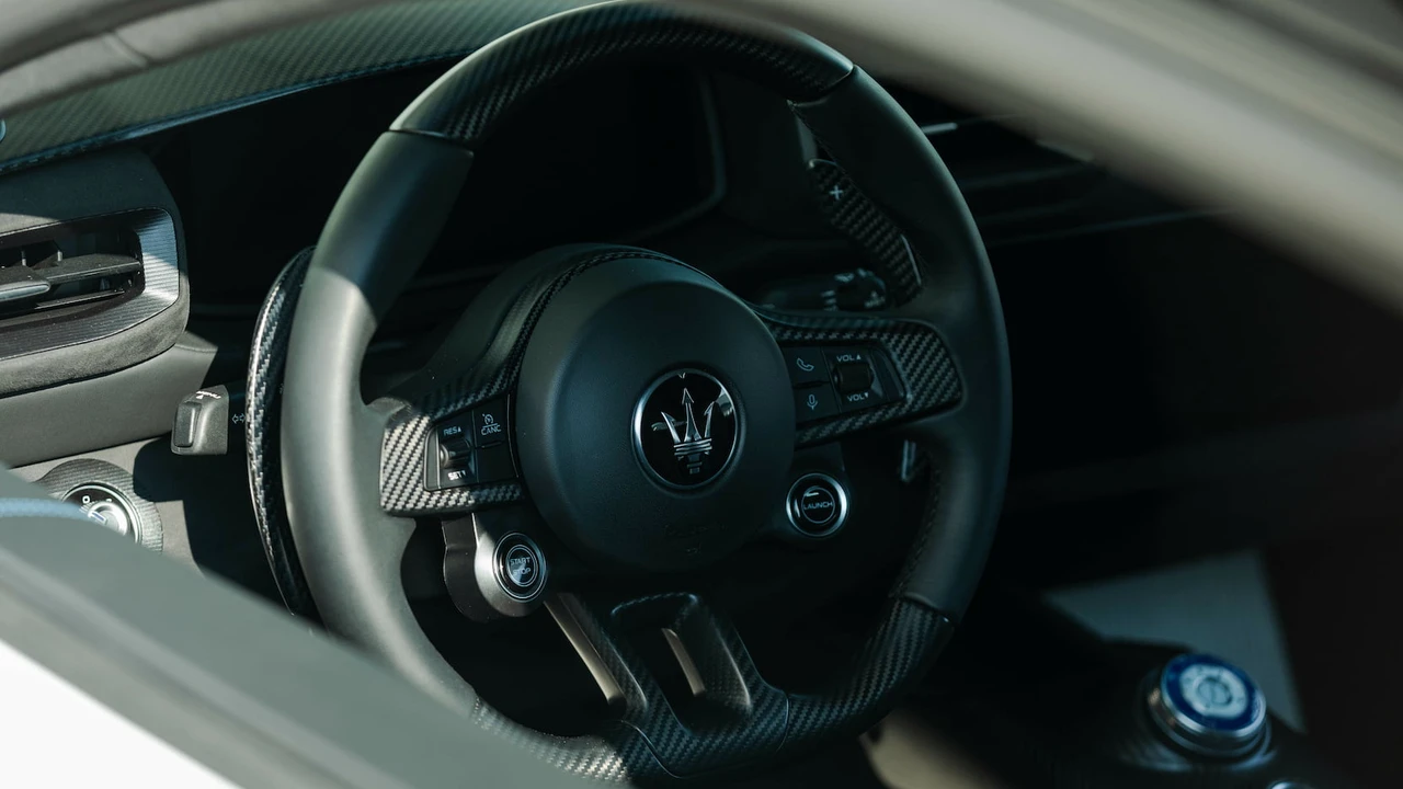 2022 Maserati MC20 - Image 31 of 31