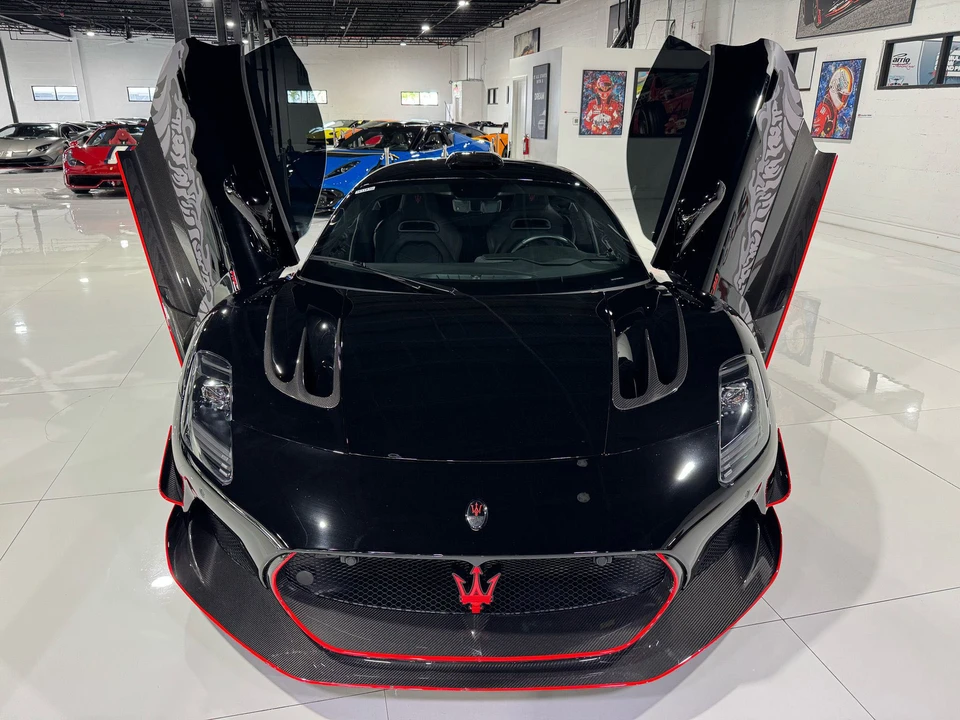 2022 Maserati MC20 - Image 10 of 21