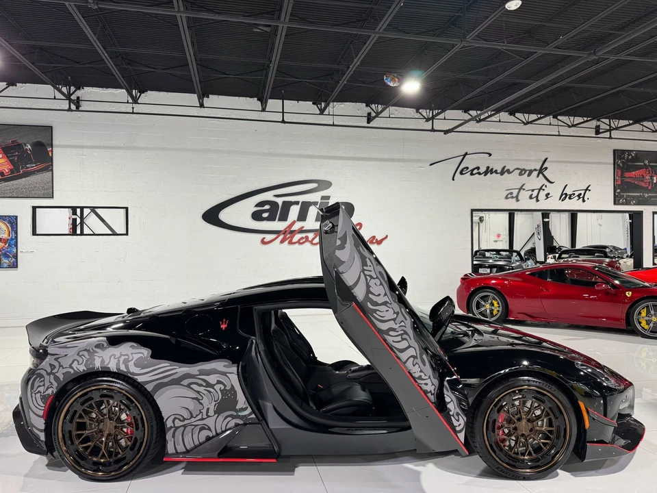 2022 Maserati MC20 - Image 16 of 21