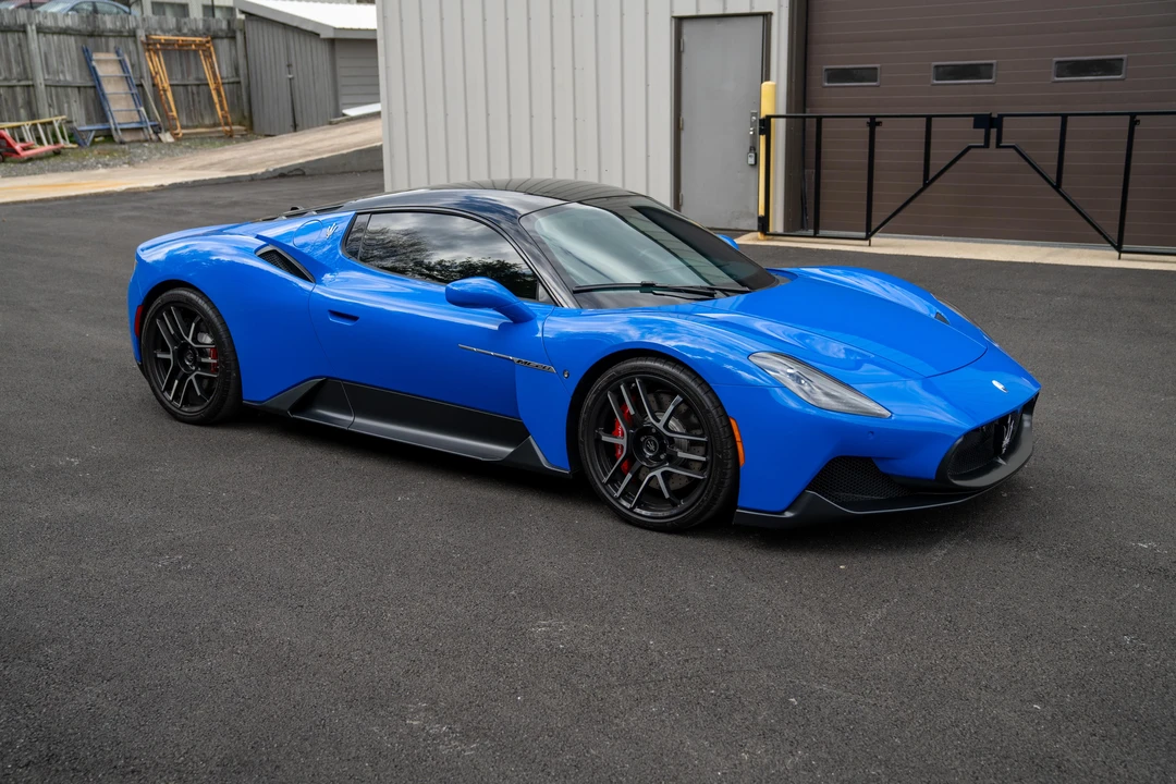 2022 Maserati MC20 - Image 19 of 31