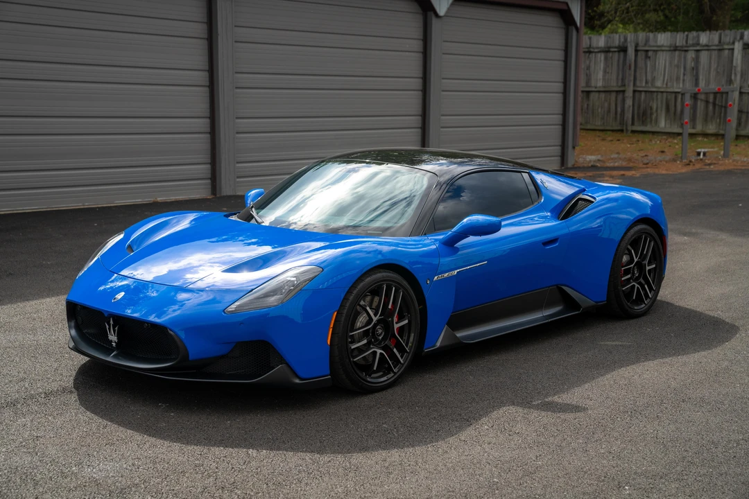 2022 Maserati MC20 - Image 8 of 31