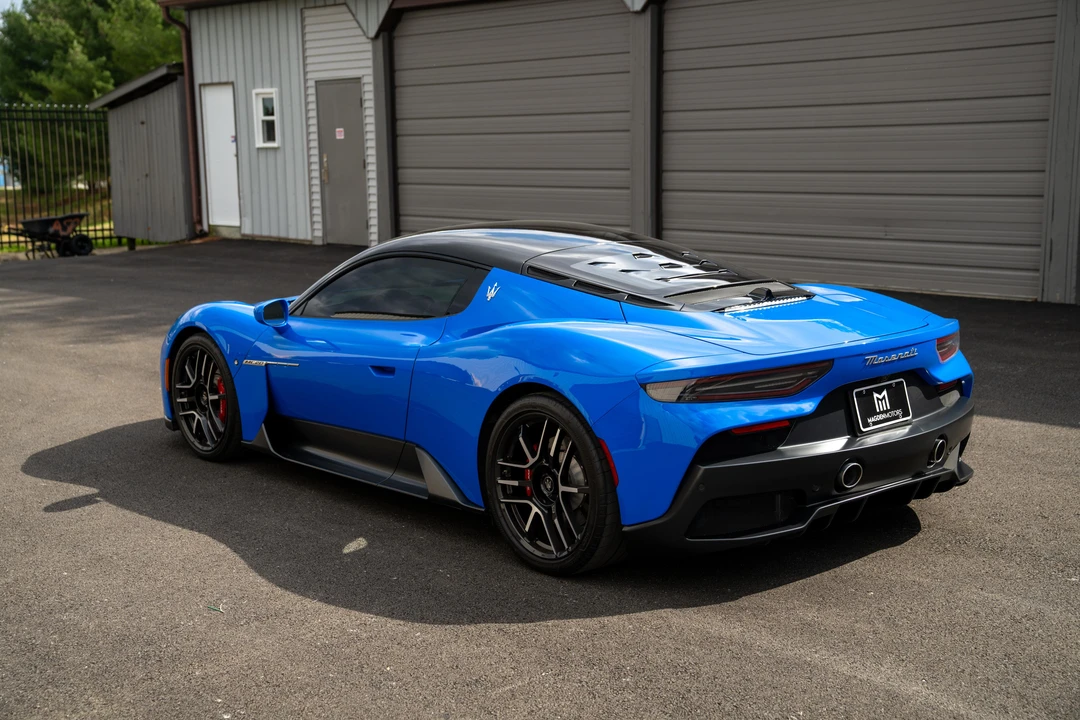 2022 Maserati MC20 - Image 12 of 31