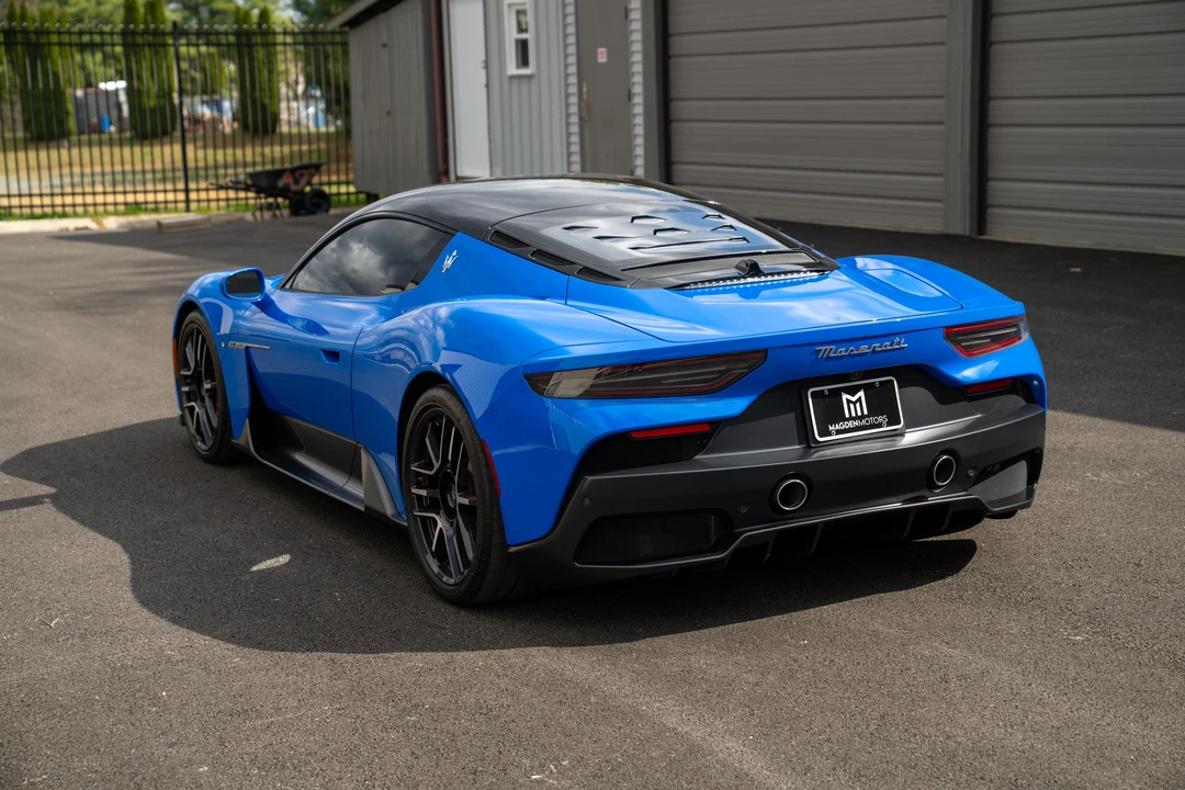 2022 Maserati MC20 - Image 13 of 31