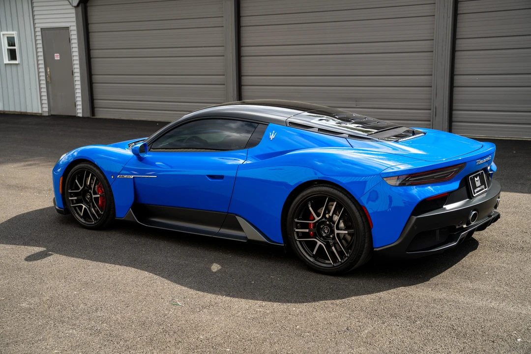 2022 Maserati MC20 - Image 11 of 31