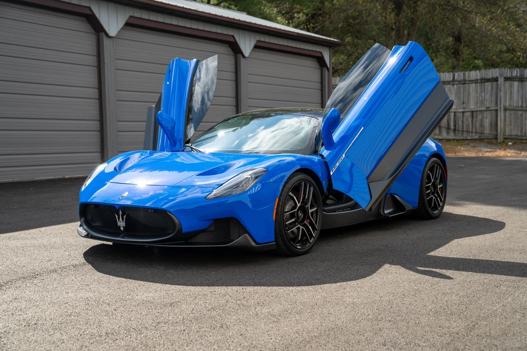 2022 Maserati MC20 - Image 7 of 31