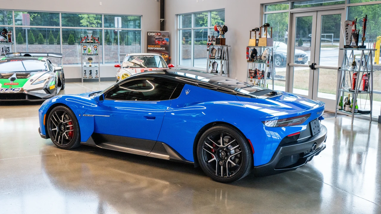 2022 Maserati MC20 - Image 7 of 31