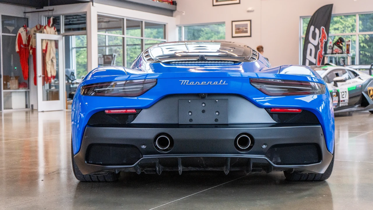 2022 Maserati MC20 - Image 3 of 31