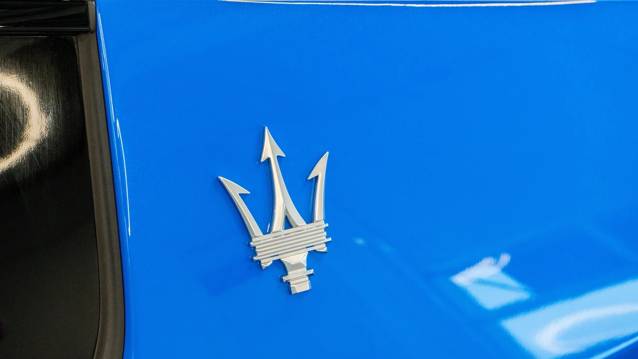 2022 Maserati MC20 - Image 13 of 31
