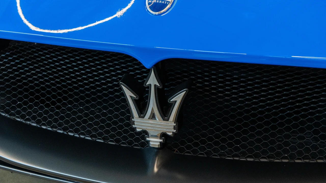2022 Maserati MC20 - Image 17 of 31