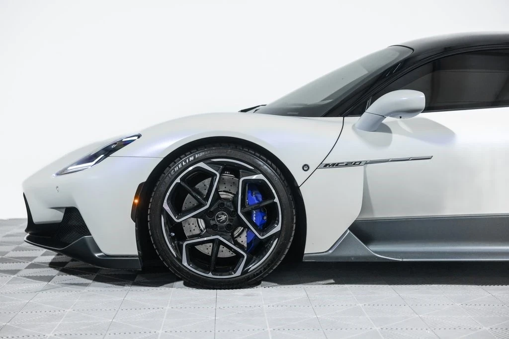 2022 Maserati MC20 - Image 14 of 21