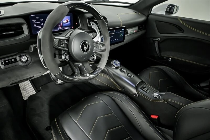 2022 Maserati MC20 - Image 19 of 31