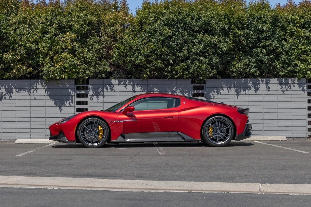 2022 Maserati MC20 - Image 18 of 31