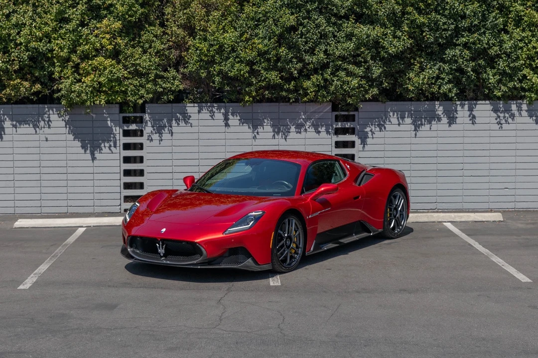 2022 Maserati MC20 - Image 13 of 31