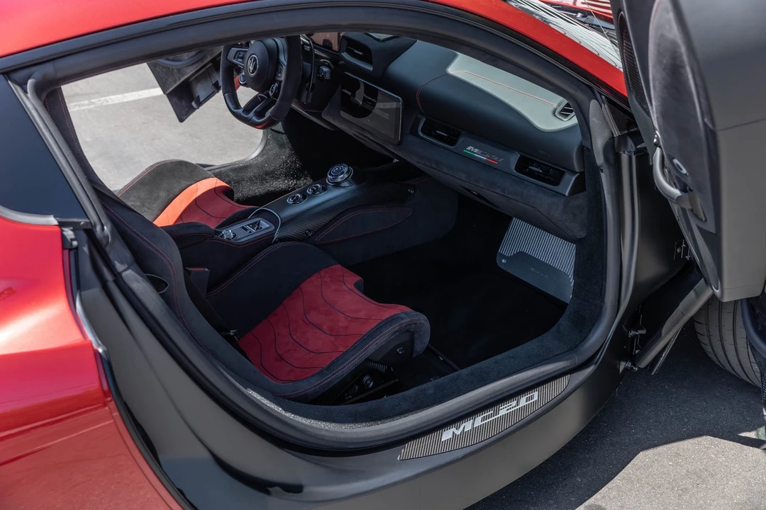 2022 Maserati MC20 - Image 28 of 31