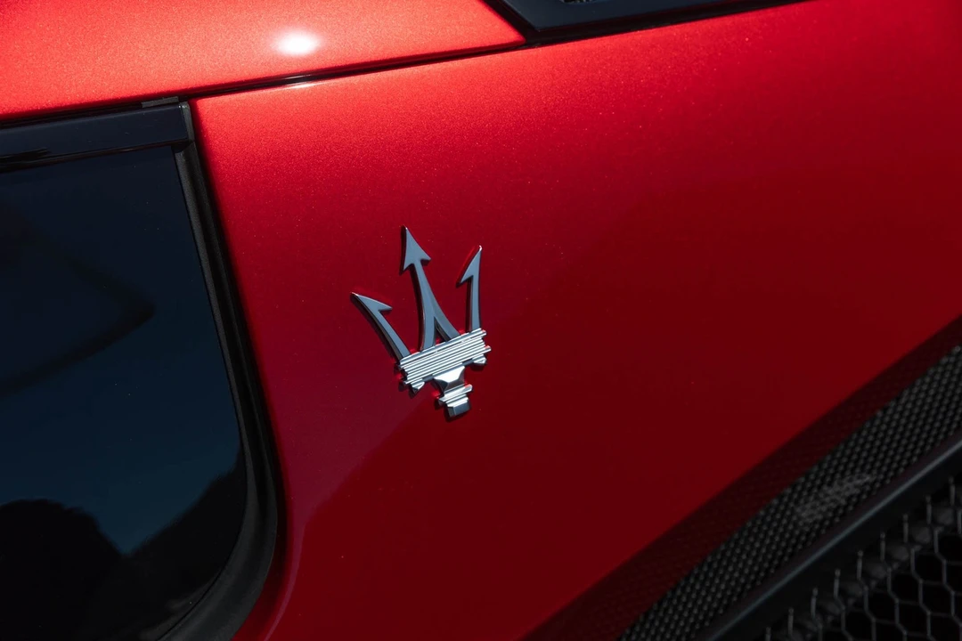 2022 Maserati MC20 - Image 25 of 31
