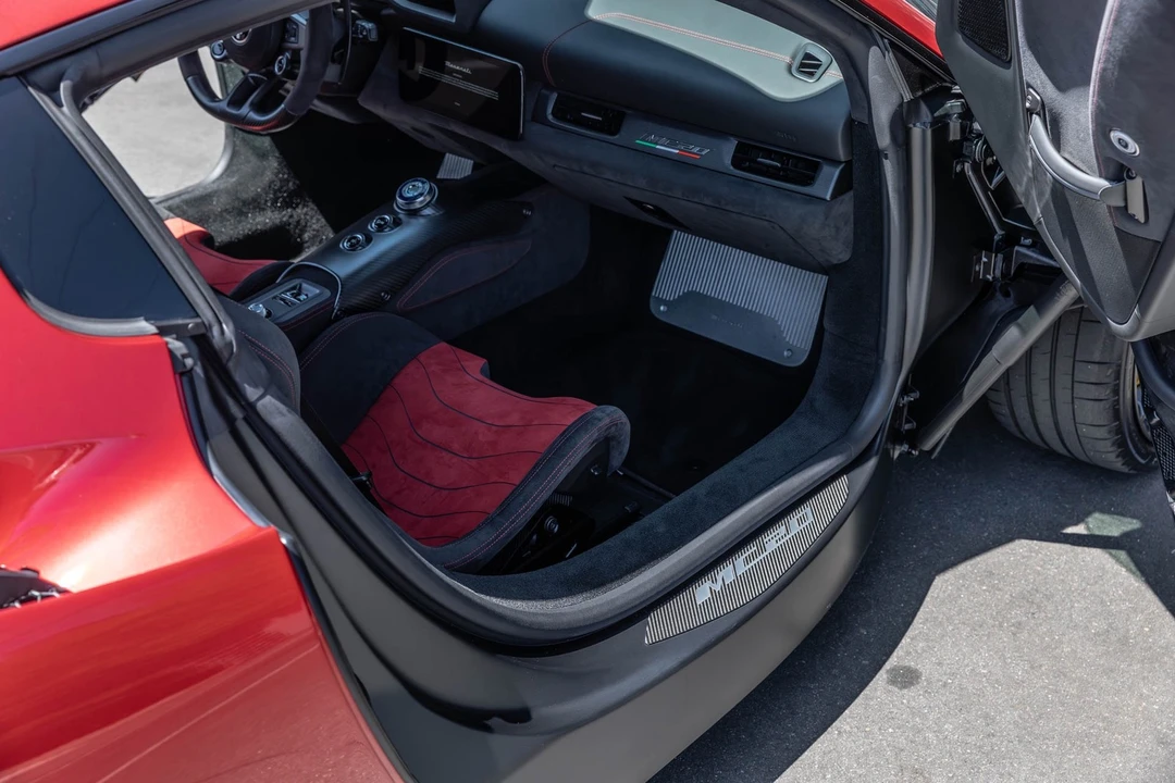 2022 Maserati MC20 - Image 29 of 31