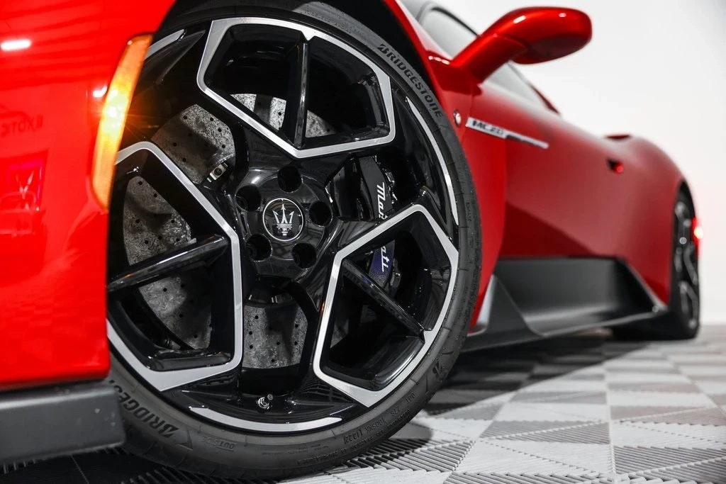 2022 Maserati MC20 - Image 12 of 21