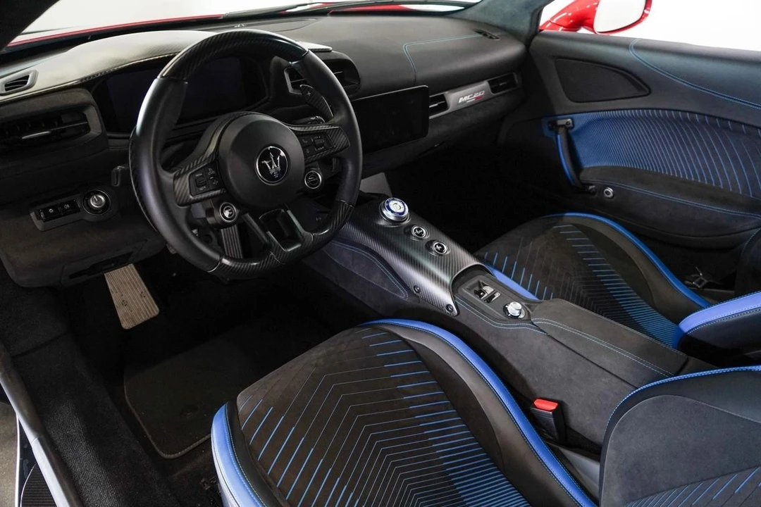 2022 Maserati MC20 - Image 2 of 21