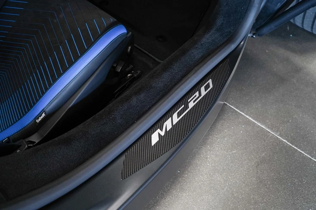 2022 Maserati MC20 - Image 18 of 21