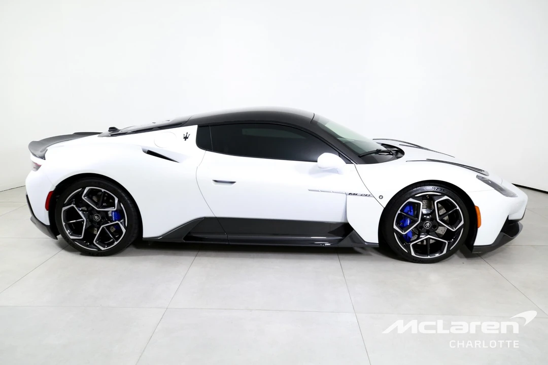2022 Maserati MC20 - Image 10 of 12