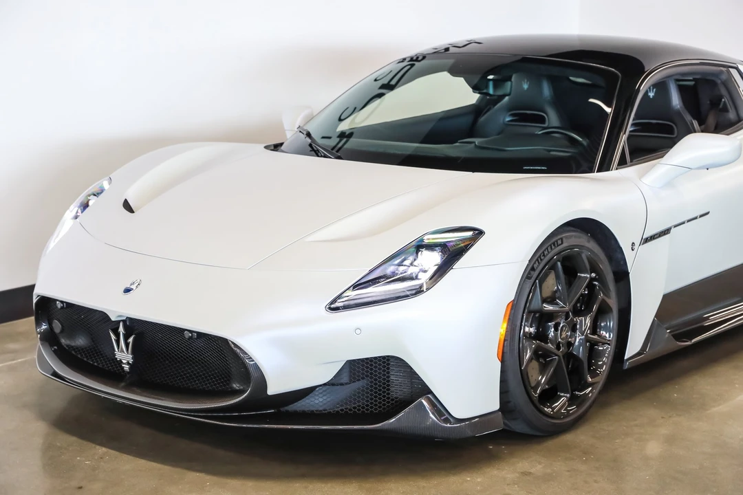 2022 Maserati MC20 - Image 25 of 31