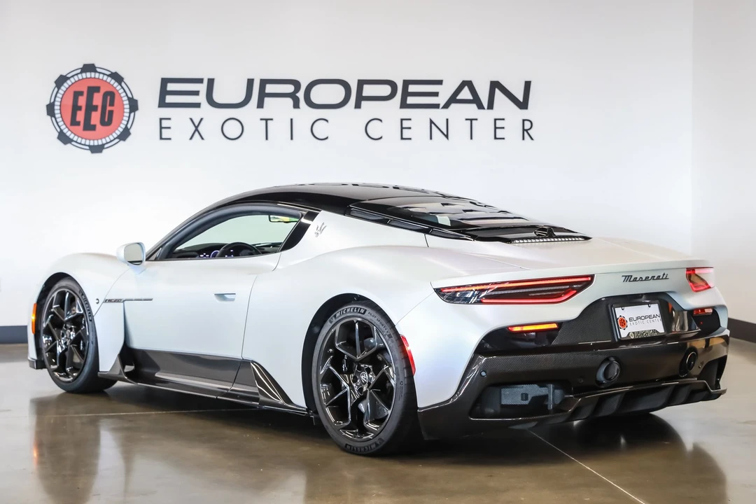 2022 Maserati MC20 - Image 10 of 31