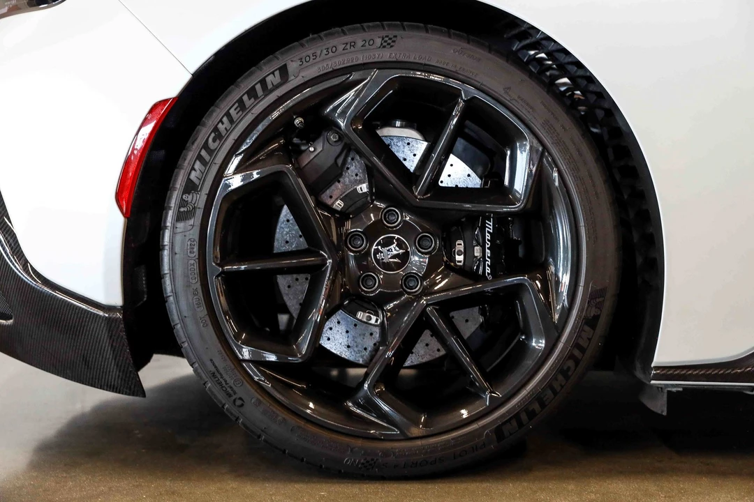 2022 Maserati MC20 - Image 17 of 31