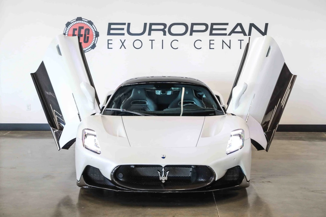 2022 Maserati MC20 - Image 5 of 31