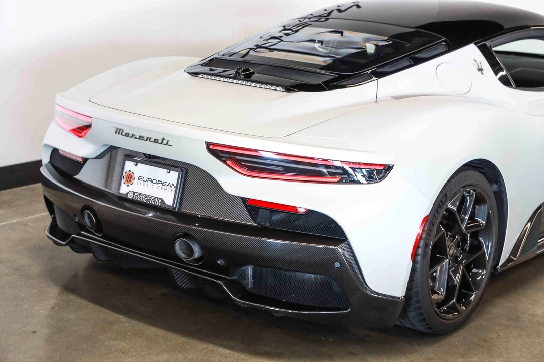2022 Maserati MC20 - Image 26 of 31