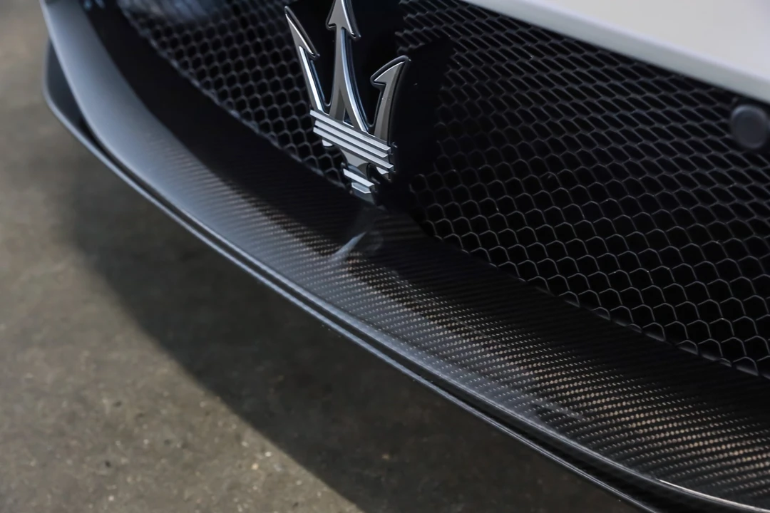 2022 Maserati MC20 - Image 27 of 31