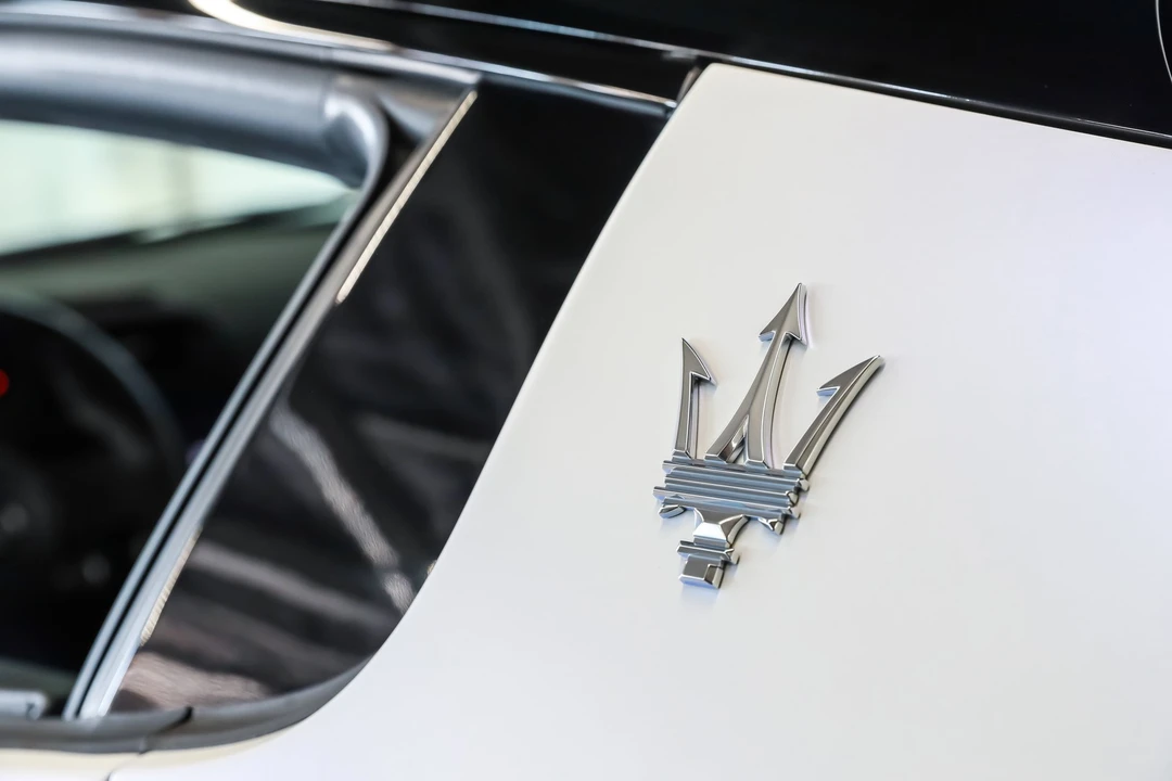 2022 Maserati MC20 - Image 30 of 31