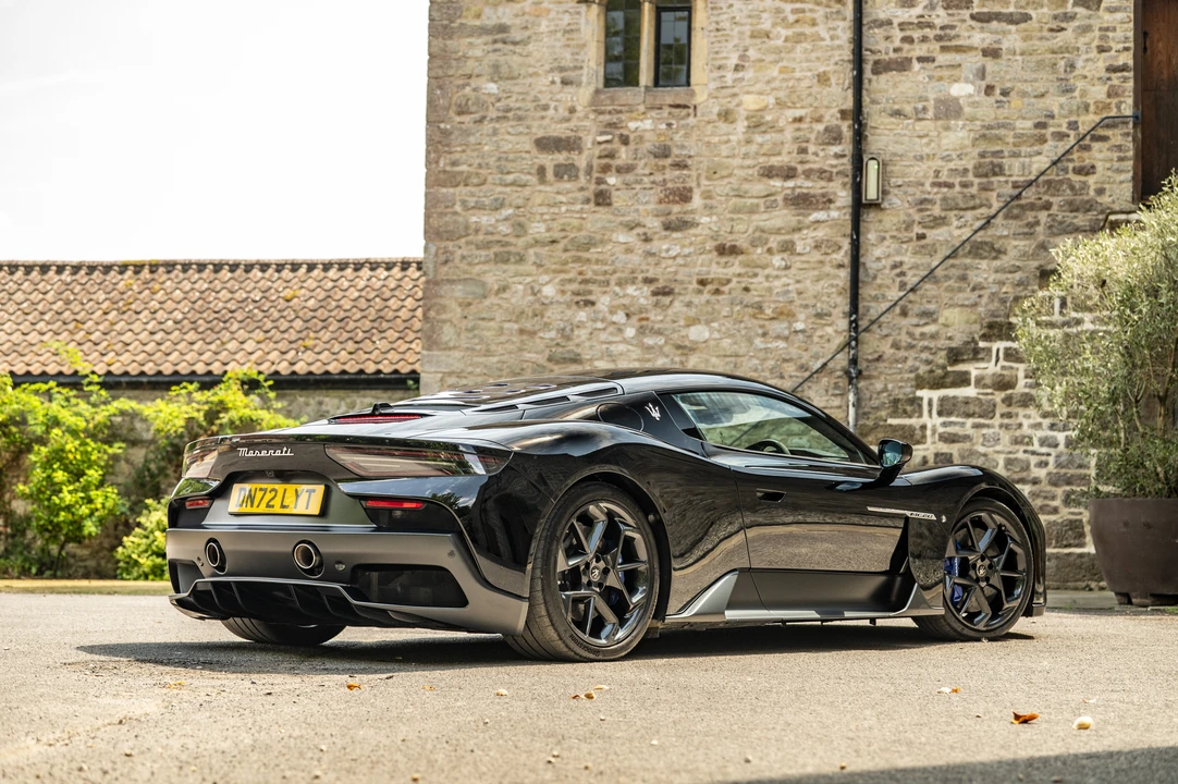 2022 Maserati MC20 - Image 19 of 31