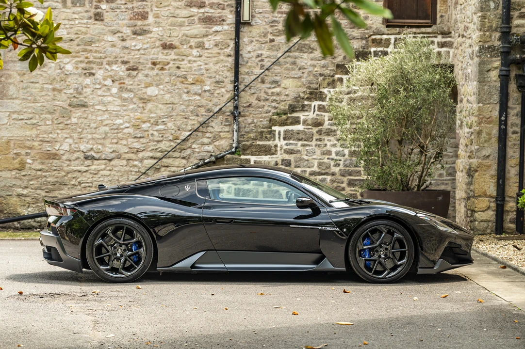 2022 Maserati MC20 - Image 4 of 31