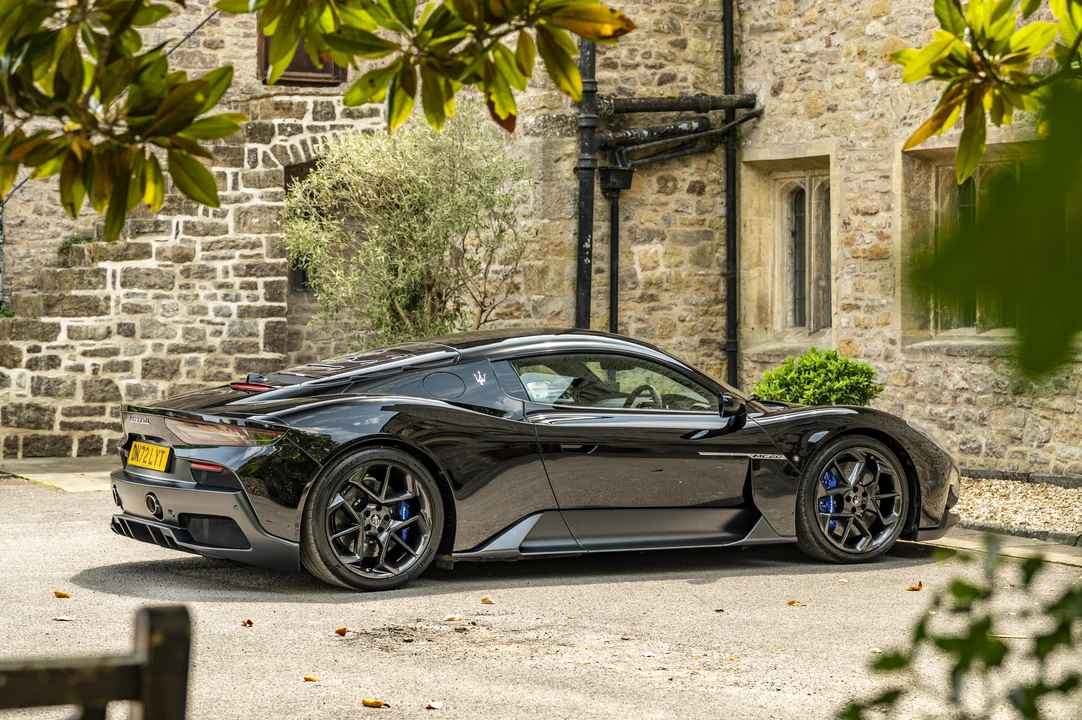 2022 Maserati MC20 - Image 21 of 31