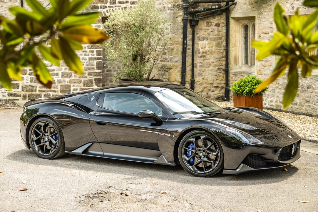2022 Maserati MC20 - Image 22 of 31