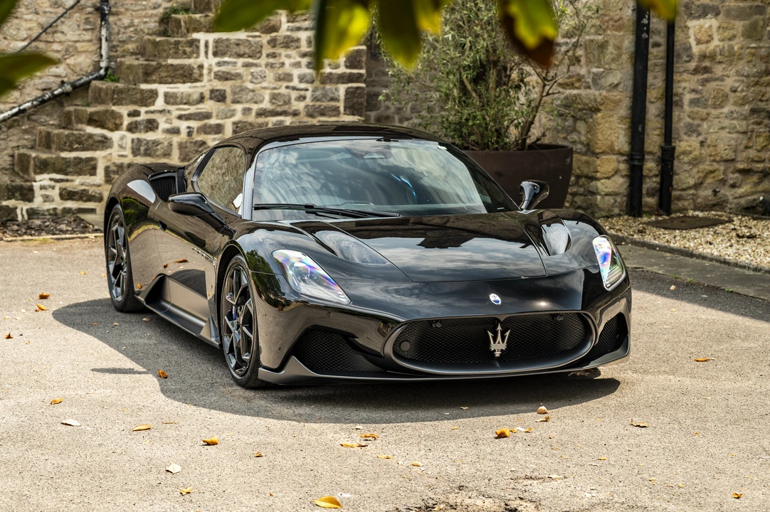 2022 Maserati MC20 - Image 30 of 31