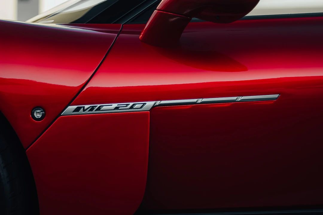 2022 Maserati MC20 - Image 28 of 31